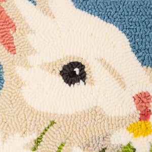 White Rabbit and Daisies Hooked Polypropylene Throw Pillow