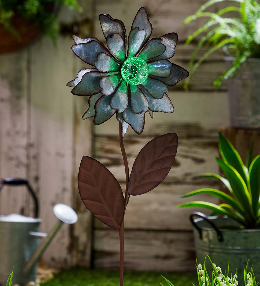 Glow in the Dark Lily Metal Garden Stake