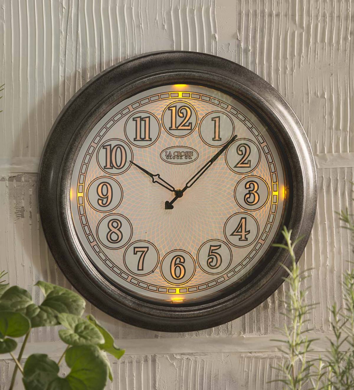 18" Indoor/Outdoor Lighted Wall Clock