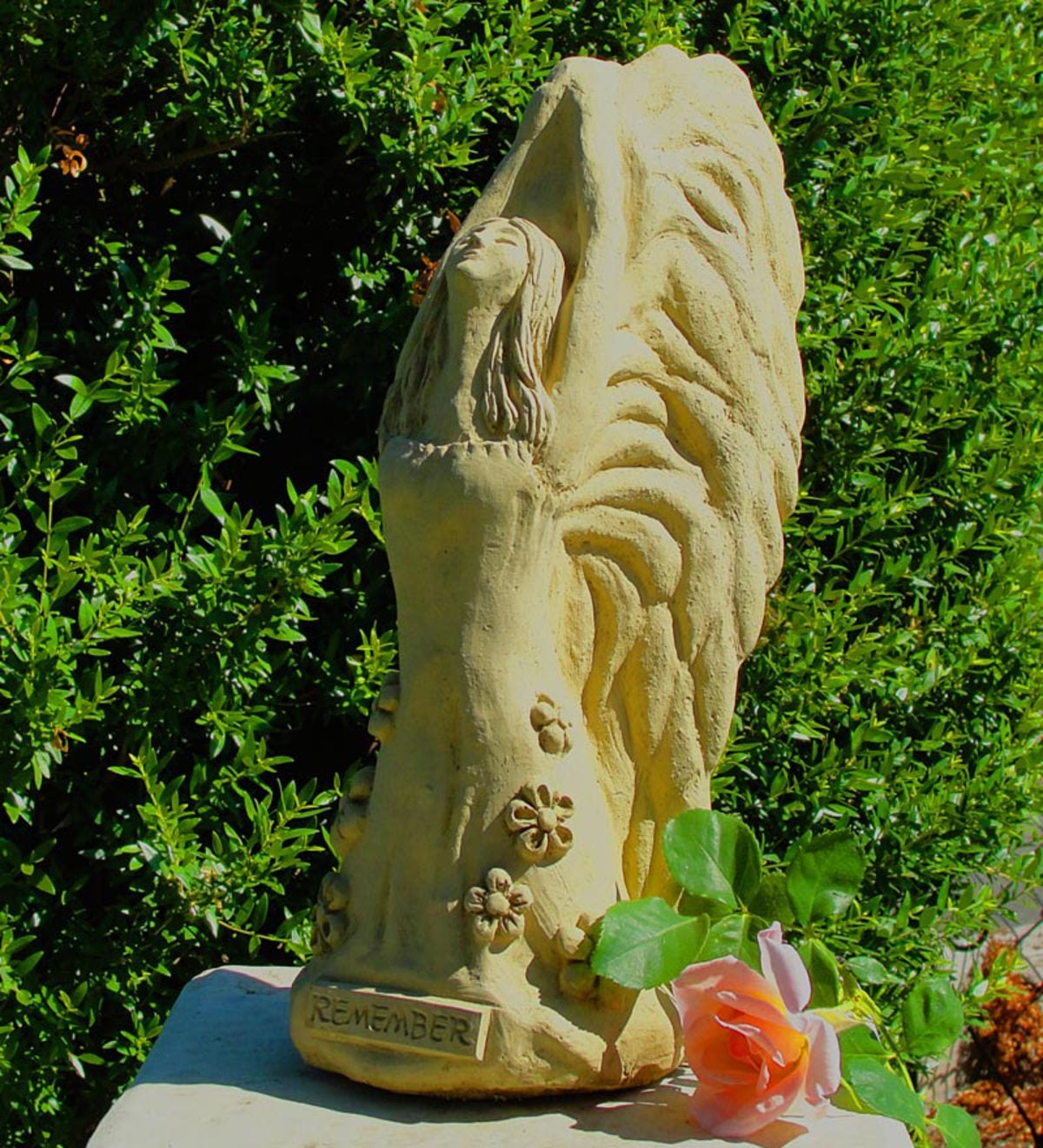 Remember Angel Garden Sculpture