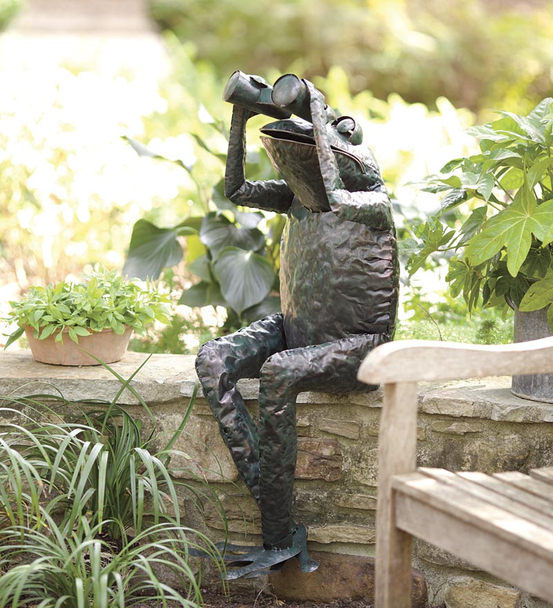Handcrafted Metal Frog with Binoculars Yard Accent