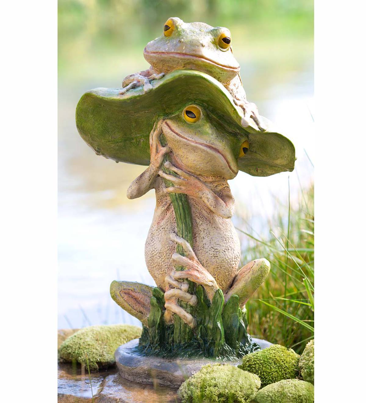 Two Frogs with Toadstool Garden Sculpture