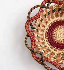 Handmade Guatemalan Small Noel Round Pine Needle Basket