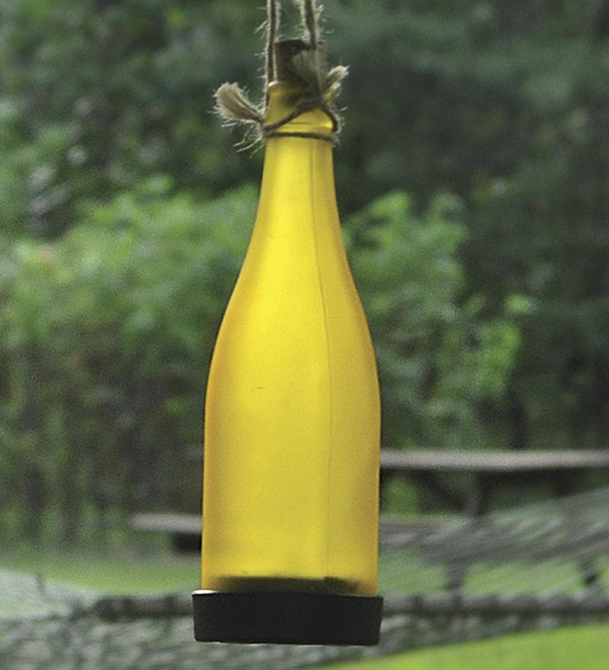 Metal Bottle Tree With Set of 10 Solar-Powered Bottles - Yellow