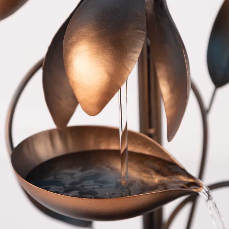 Elegant Metal Crane Fountain with Submersible Pump Elegant Metal Crane Fountain with Submersible Pump