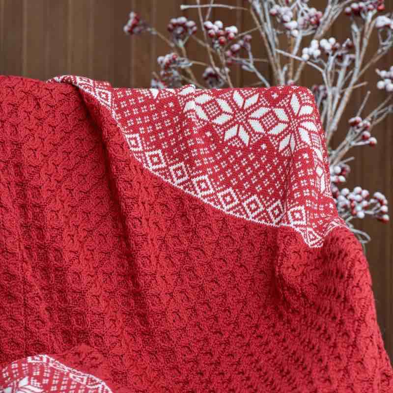 Red Merino Wool Jacquard Throw with Snowflake Pattern, 40