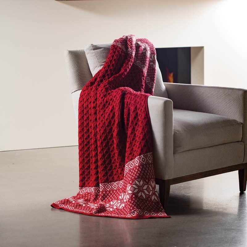 Red Merino Wool Jacquard Throw with Snowflake Pattern, 40