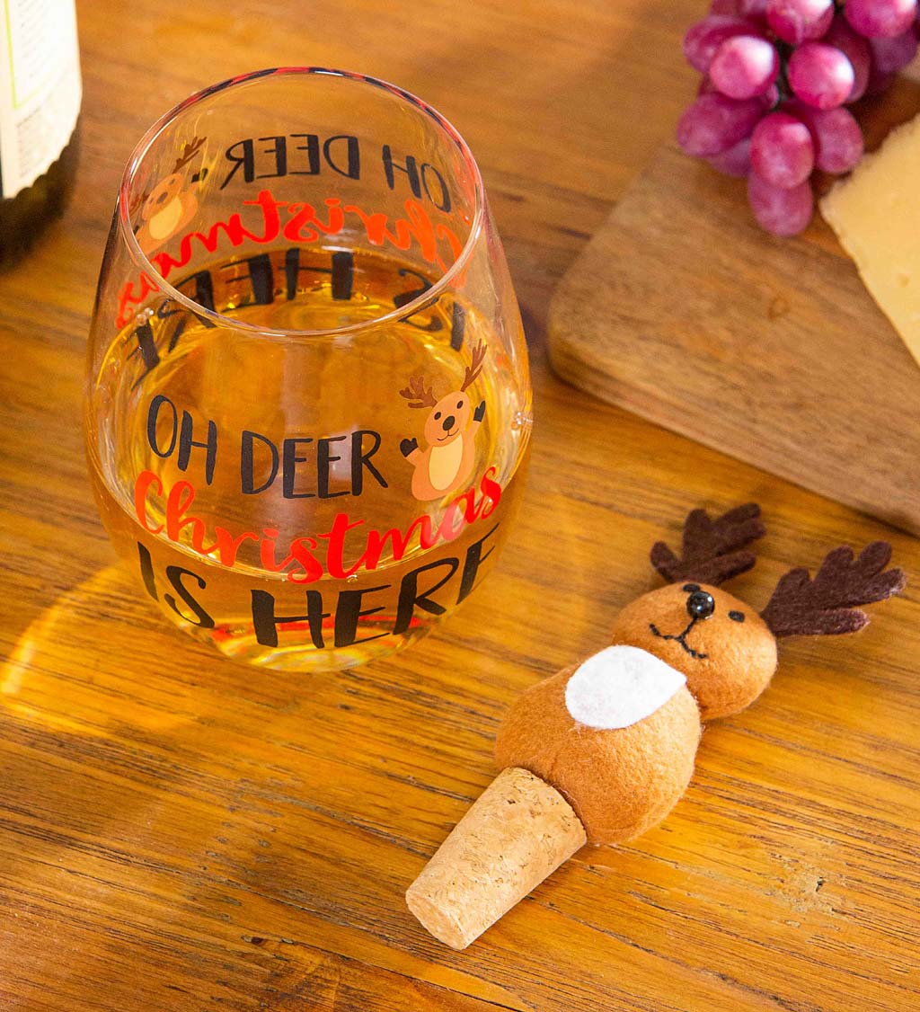 Oh Deer Christmas Is Here 17 oz. Glass With Wine Stopper Gift Set