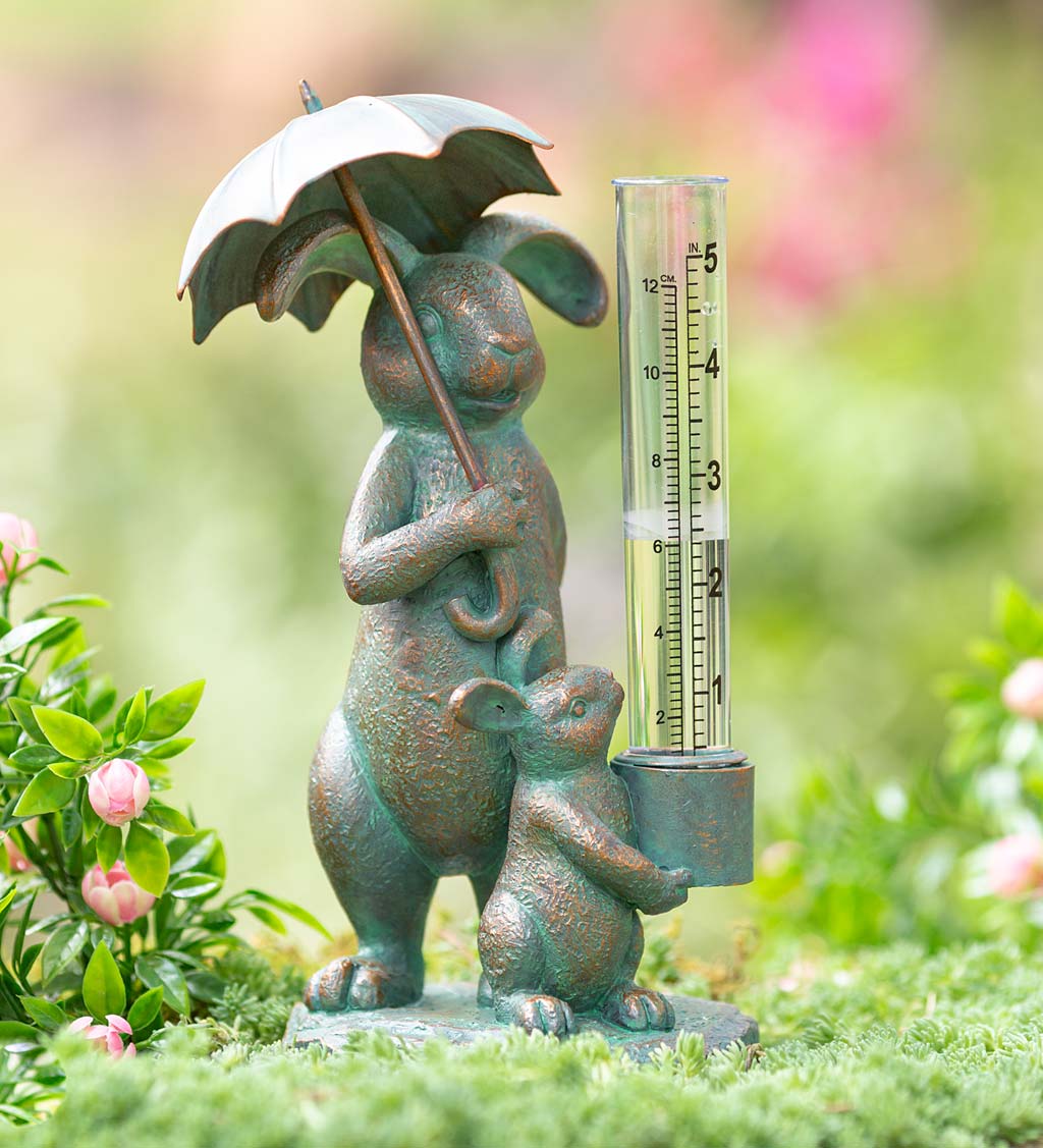 Wind & Weather 3.5-Inch Long by 5.5-Inch Wide by 9-Inch High Father and Son Frogs with Umbrella and Acrylic Rain Gauge That Measures Up to Five Inches of Rain 