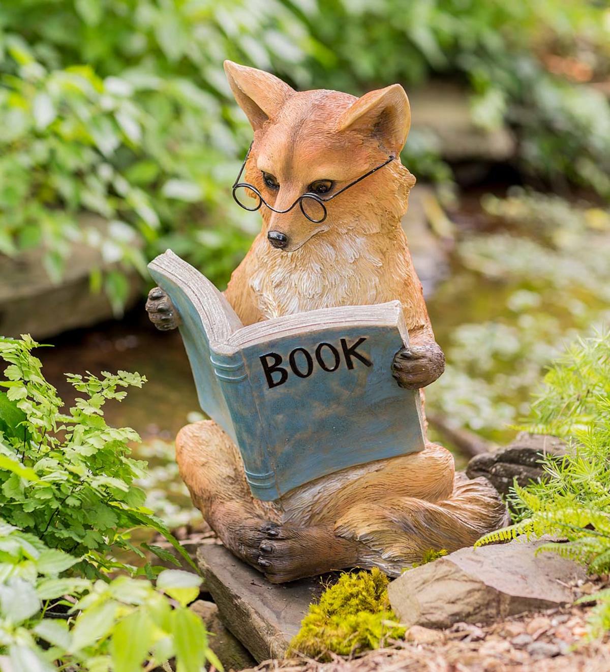 Reading Fox Statue