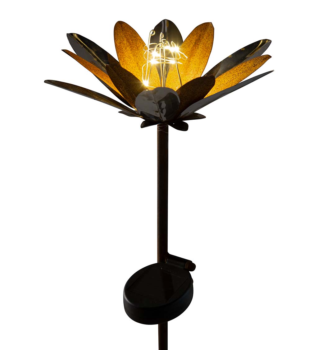 Solar Lighted Flower Garden Stake with Metal Petals
